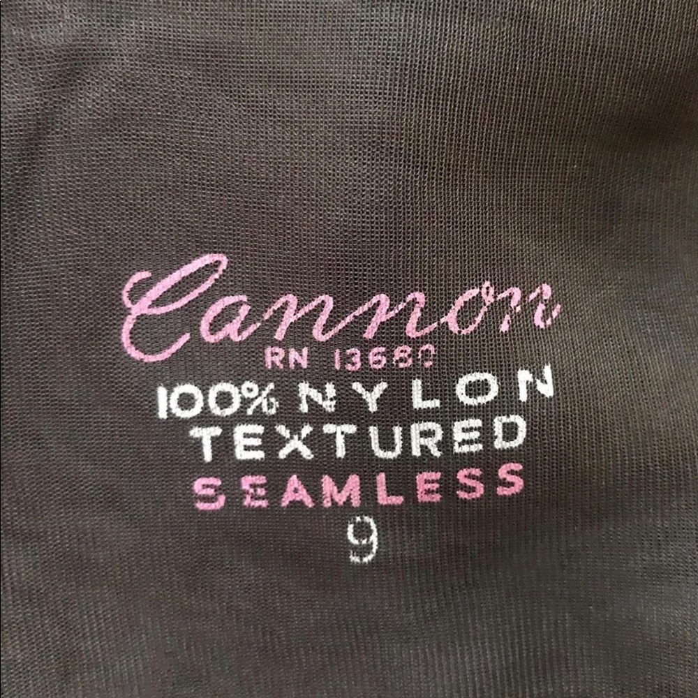Cannon full fash textured nylon stockings Sz 9